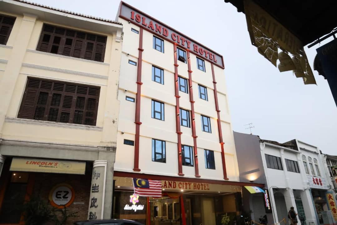 Capital O 90897 Island City Hotel George Town Exterior foto